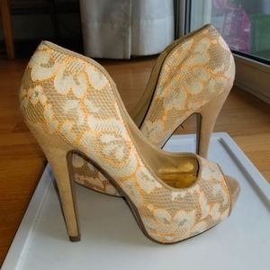 Shi by Journeys open toe lace beige/neon heels